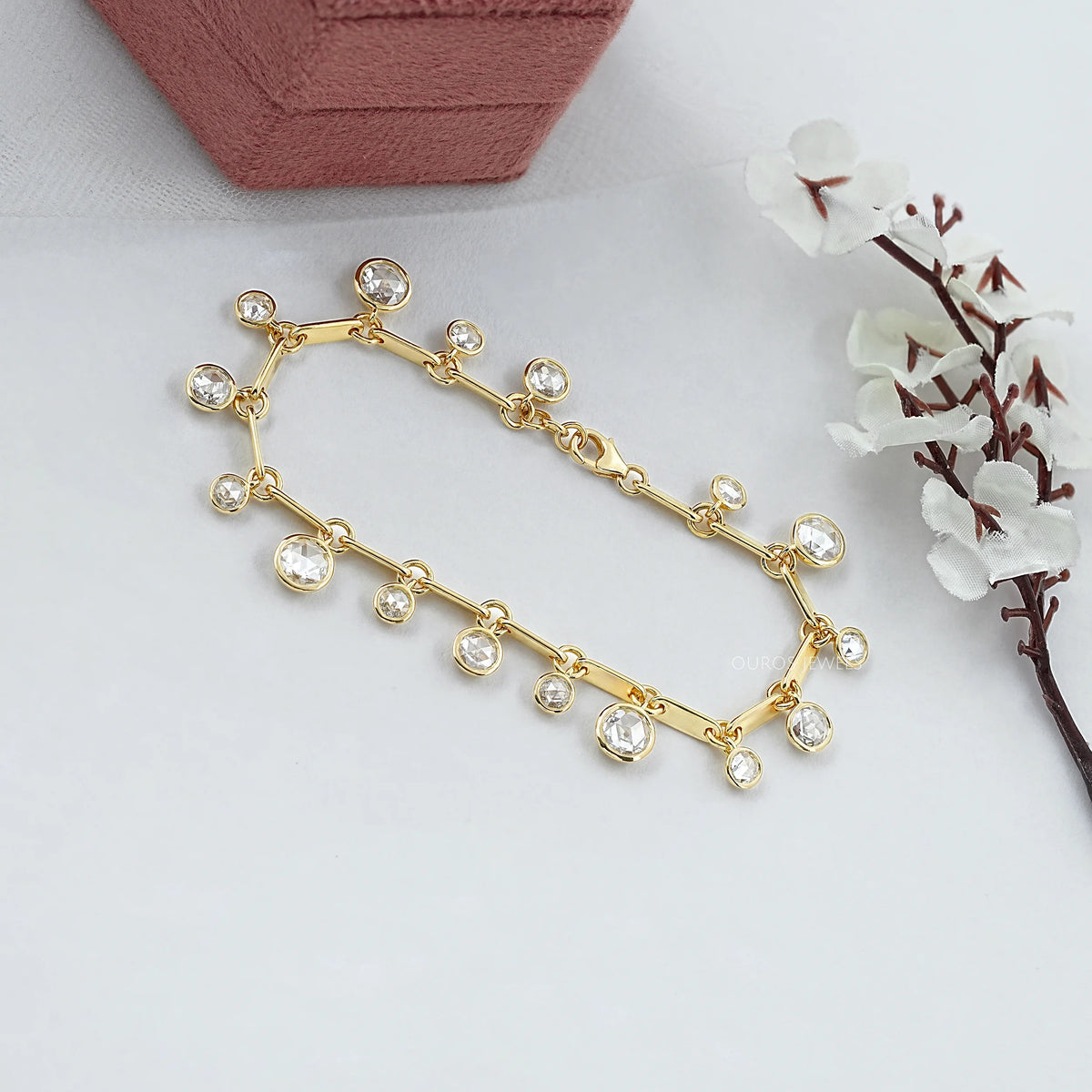 Armband mit im Rosenschliff geschliffenen Labordiamanten
