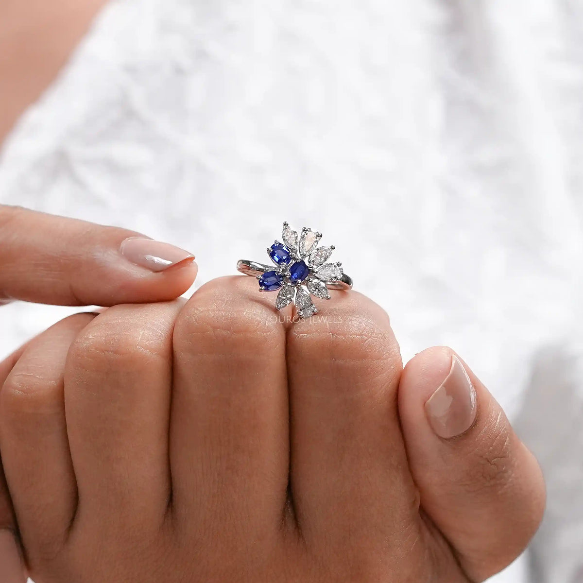 Blue Sapphire Oval Cut Gemstone Cluster Ring Ring