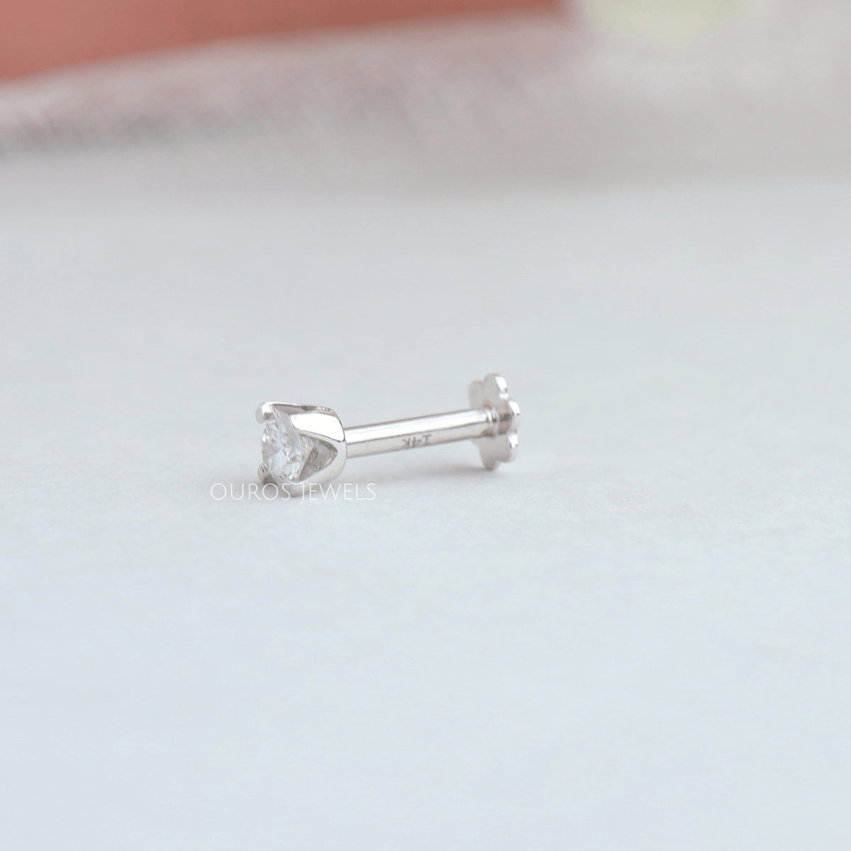 Round Cut Diamond Nose Pin