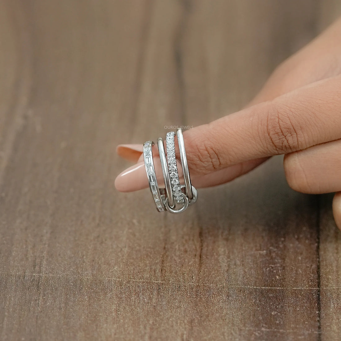 Baguette And Round Diamond Interlink Band Ring
