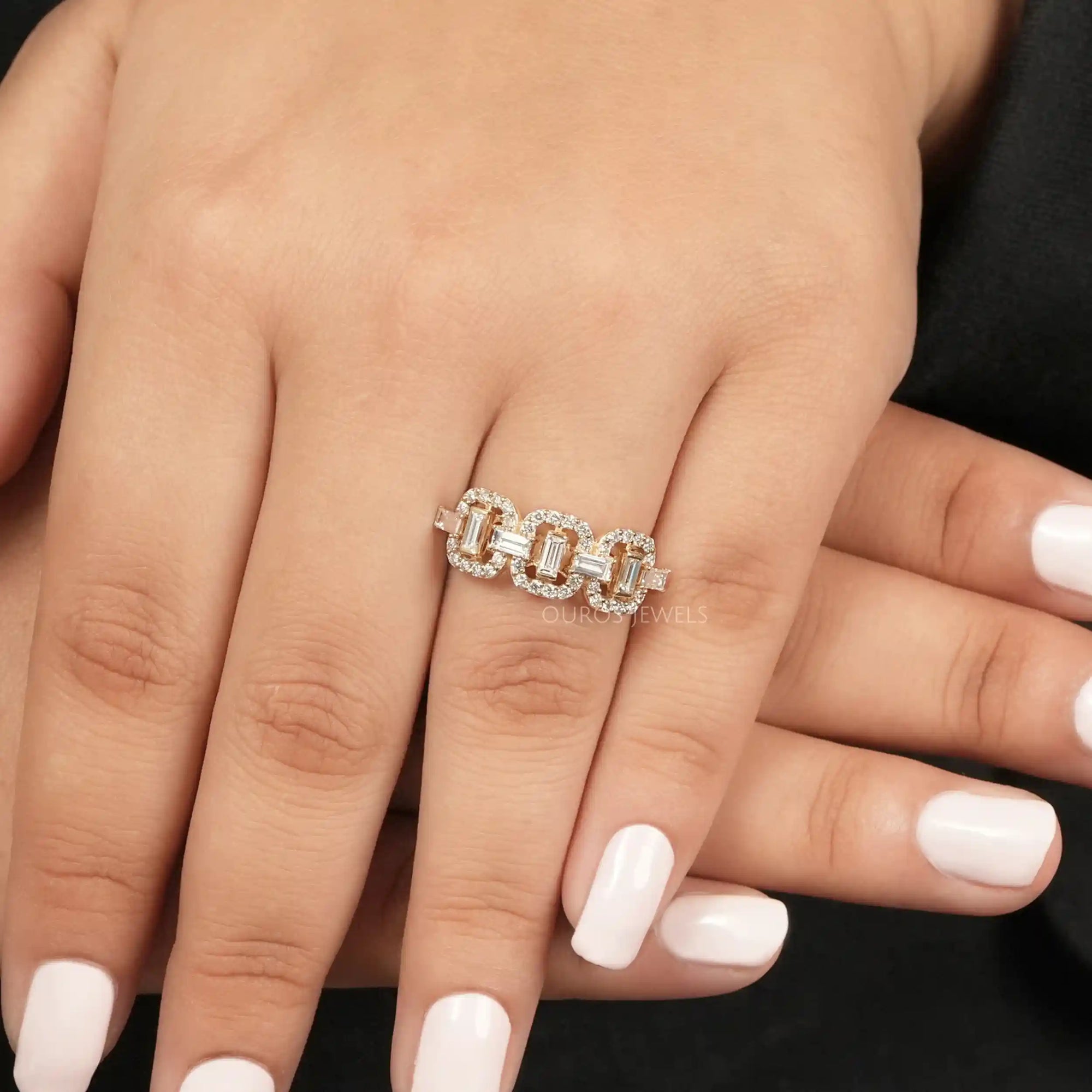 Baguette And Round Cut Lab Diamond Circle Chain Link Ring