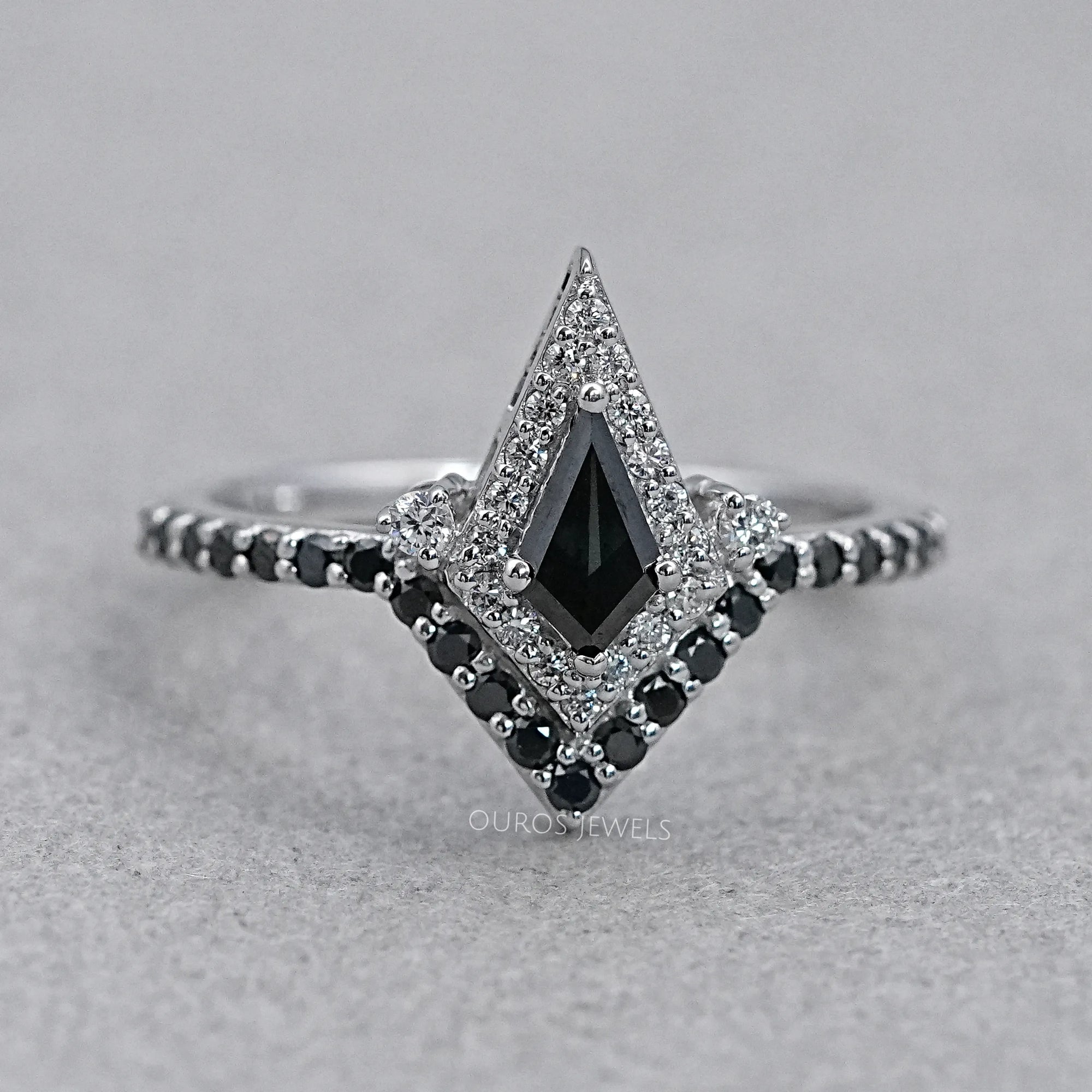 Black kite Cut Halo Curved Wedding Ring Rings