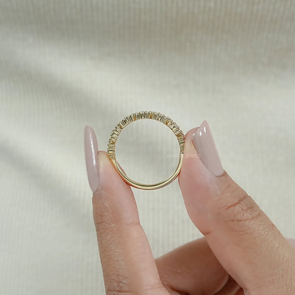 Halber Eternity-Ring im Rundschliff