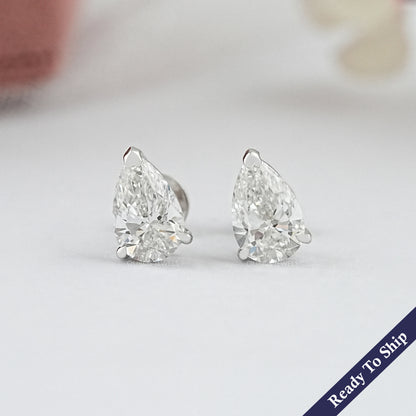 Pear Lab Diamond Stud Earrings Earrings