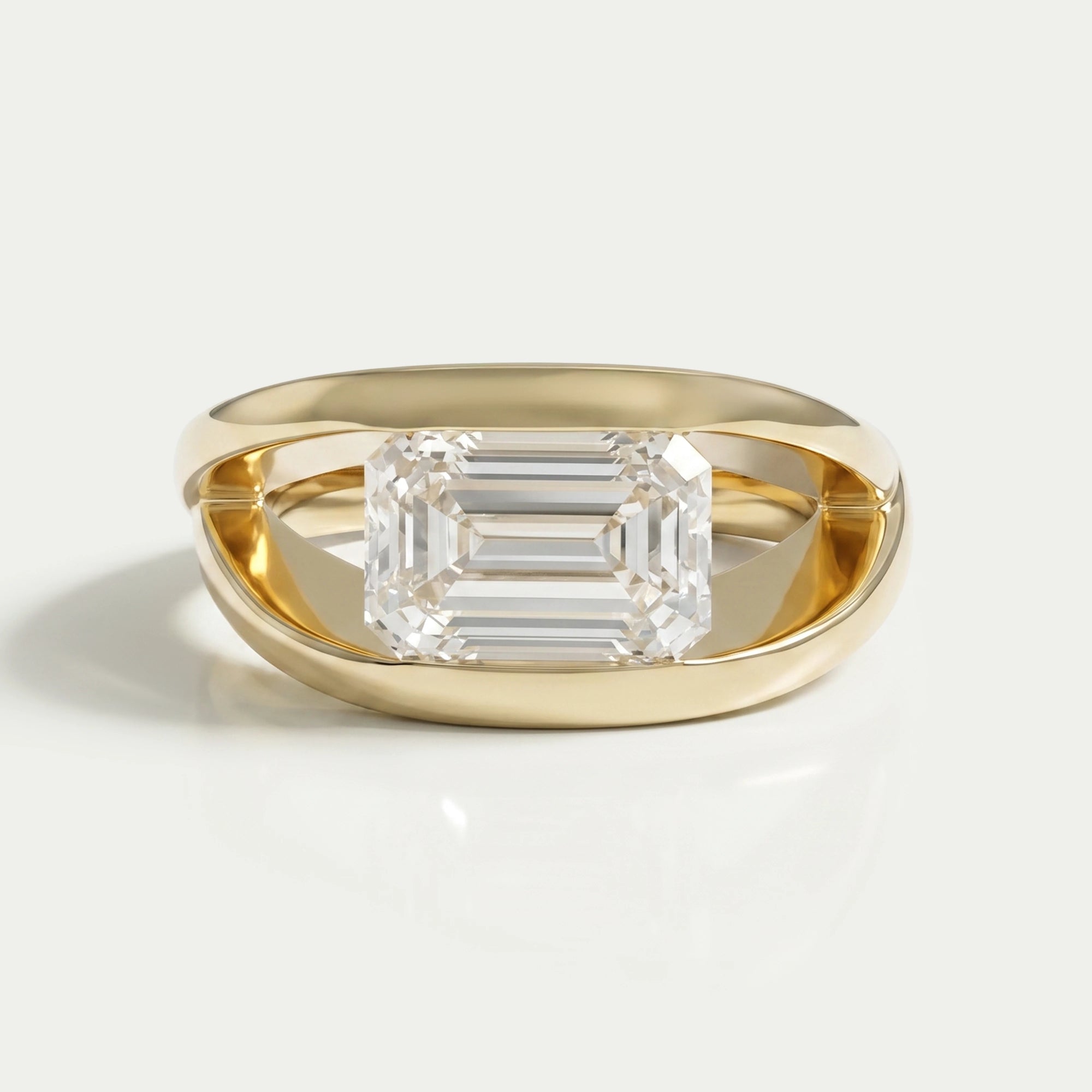 Ost-West-Lünetten-Smaragd-Diamant-Verlobungsring