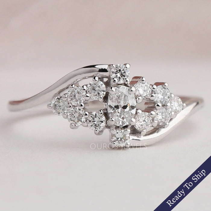 Round Cluster Diamond Wave Ring