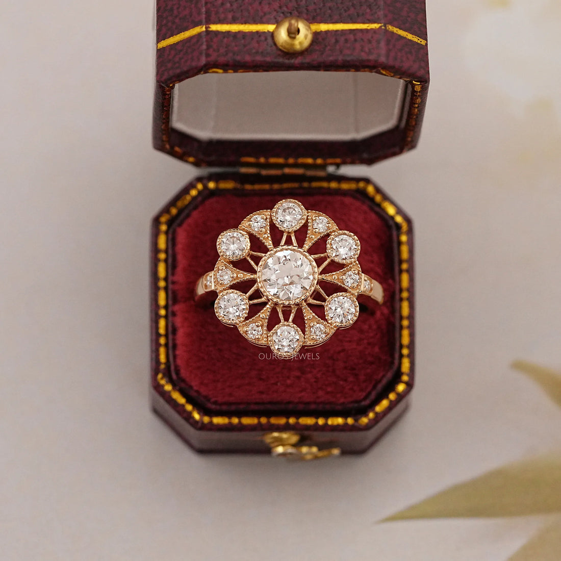 Vintage Old European Round Cut Flower Style Ring Ring