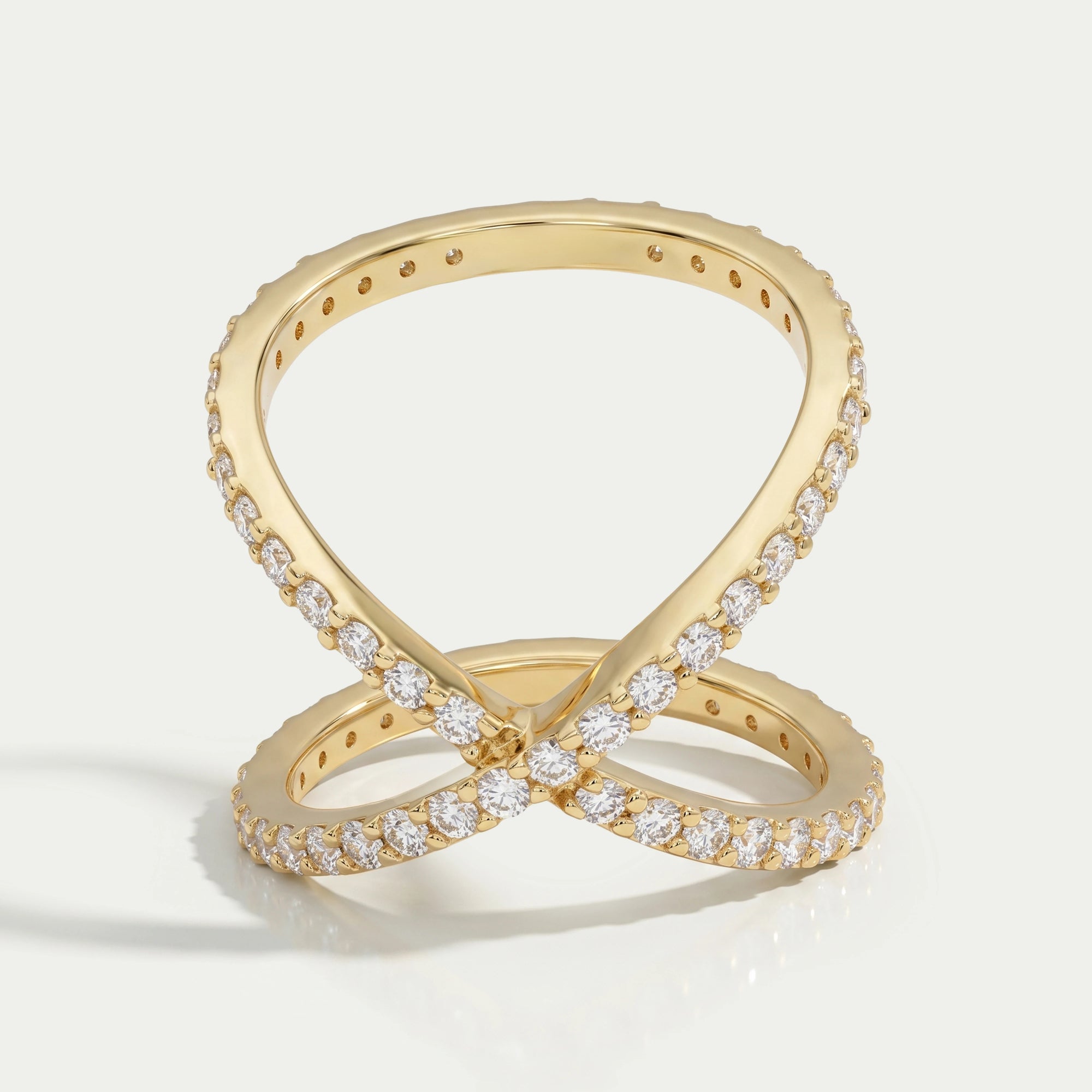 Criss Cross Stil Runder Schnitt Diamantring
