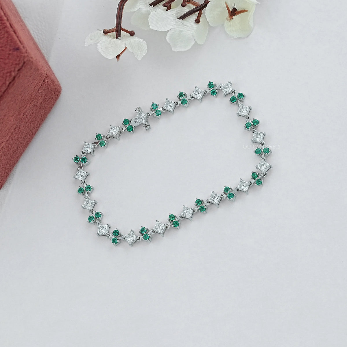 Green Gemstone And Princess Diamond Linked Bracelet