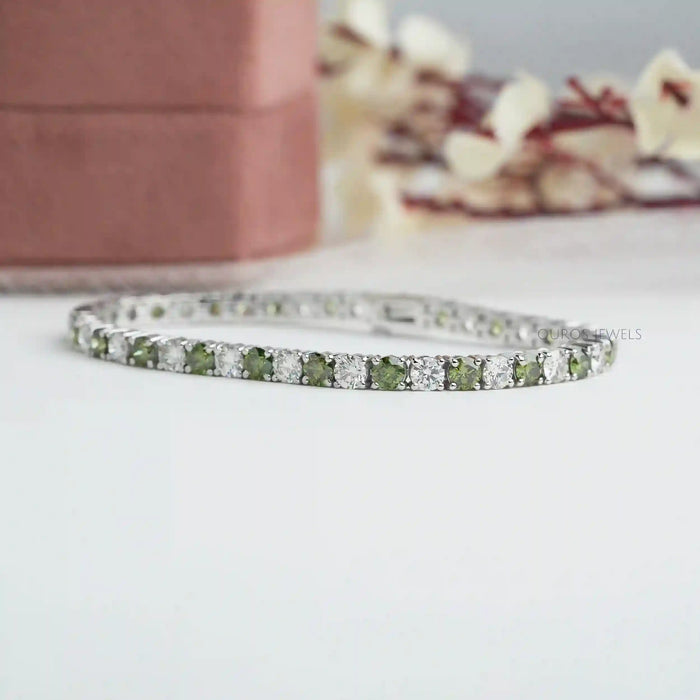 3.80 MM Fancy Color Round Cut Diamond Tennis Bracelet Green_EF VS Bracelet