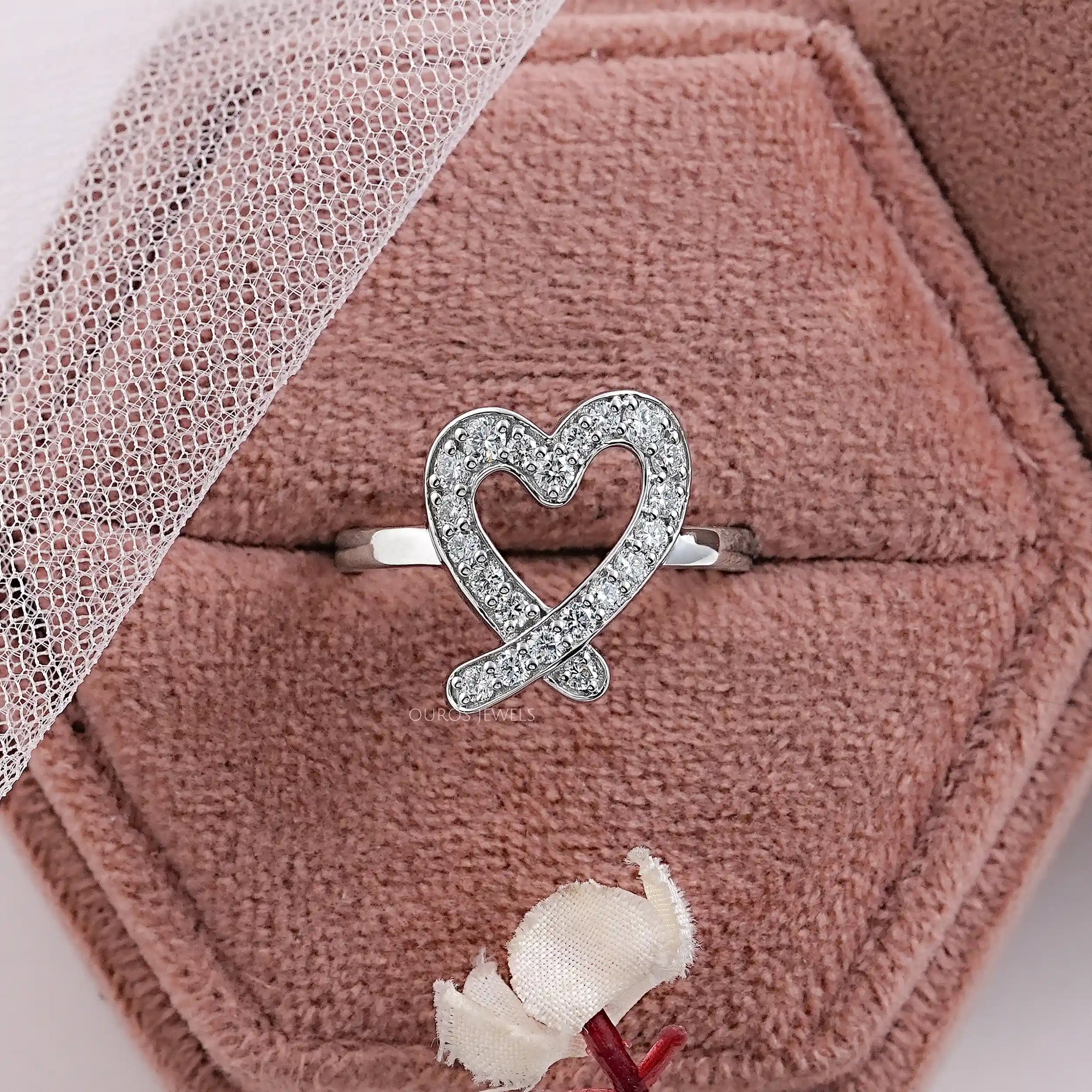 Round Diamond Open Heart Shape Ring Ring