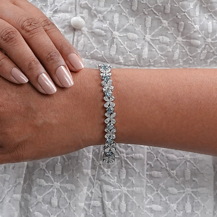 Pear Lab Diamond Flower Shape Bracelet Bracelet