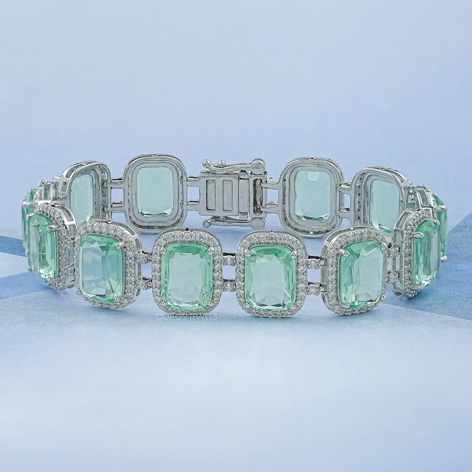 Rubin-Armband mit ovalen Edelsteinen