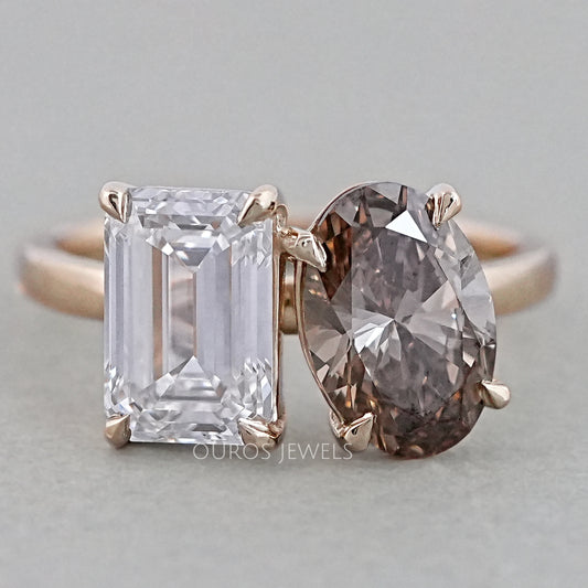 Emerald And Champagne Oval Diamond Toi et Moi Ring Ring