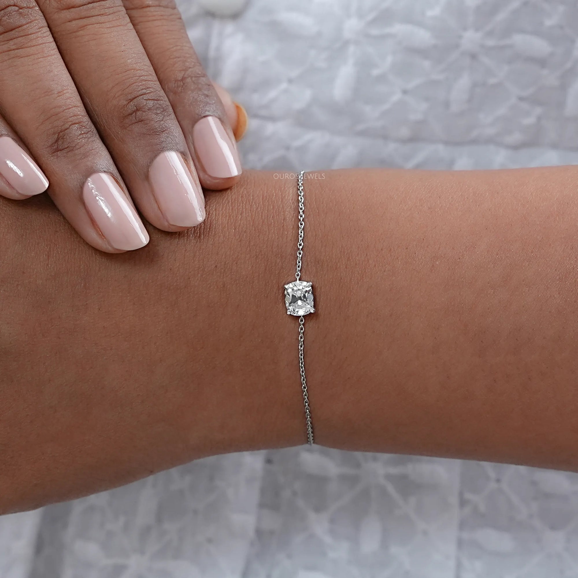 Multi-Labor-Diamantarmband mit Lünettenfassung und Solitär-Kette