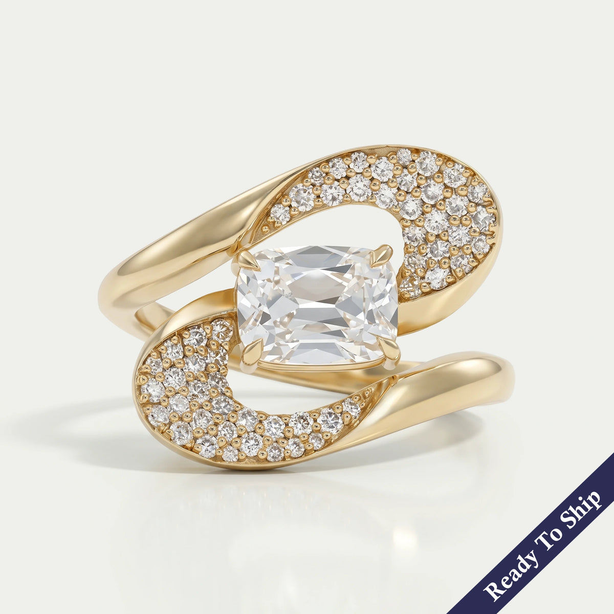 Verlobungsring mit Altschliff-Kissenschliff-Labor-Diamanten und Halo