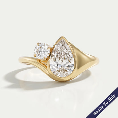 Verlobungsring mit Diamanten im Rosenschliff (rund und birnenförmig)