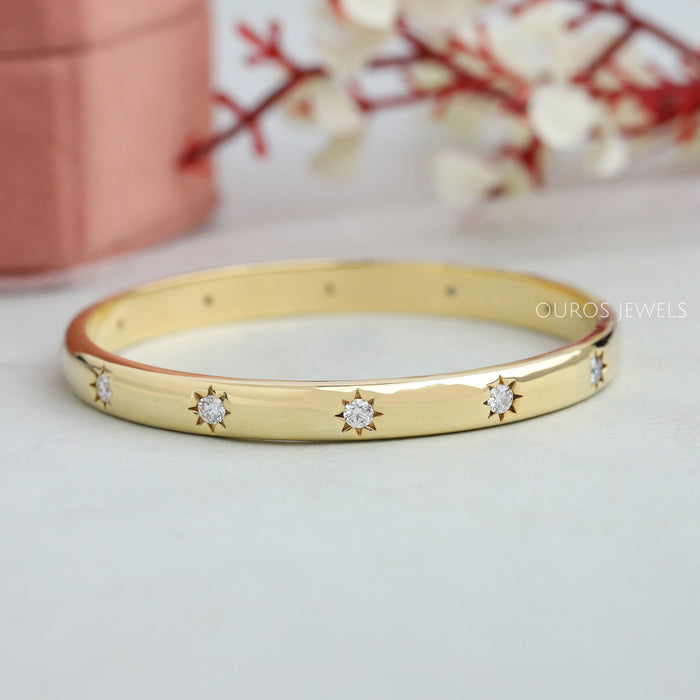 Flush Set Round Lab Grown Diamond Bangle