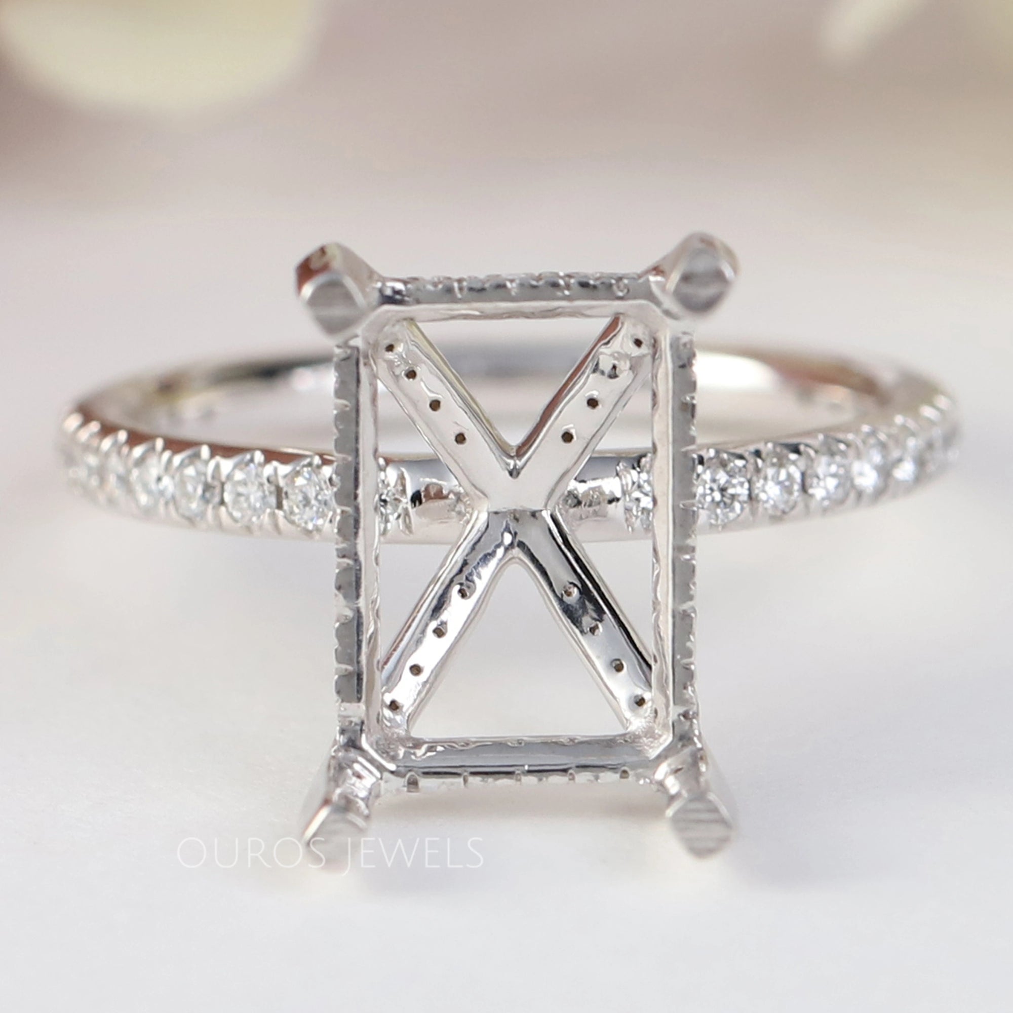 Radiant Shape Semi Mount Hidden Halo Ring