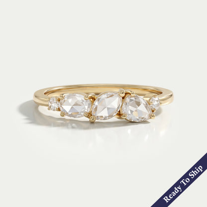 Antiker Ring mit ovalem Diamanten, rosafarbenem Halo und Blumenmuster