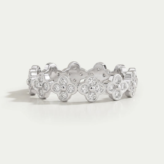Round Diamond Clover Wedding Band