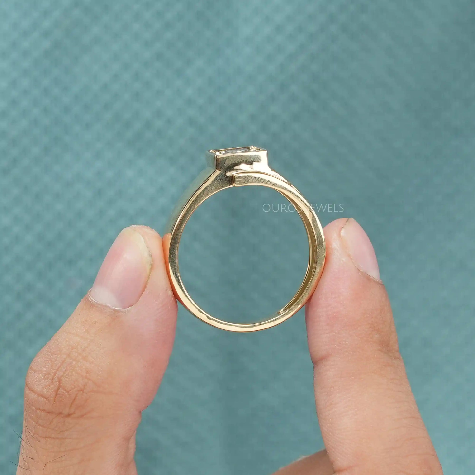 Round Cut Lab Grown Diamond Solitaire Wedding Men's Ring