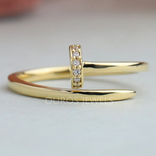 Spiral Round Cut Unique Diamond Wedding Ring Rings