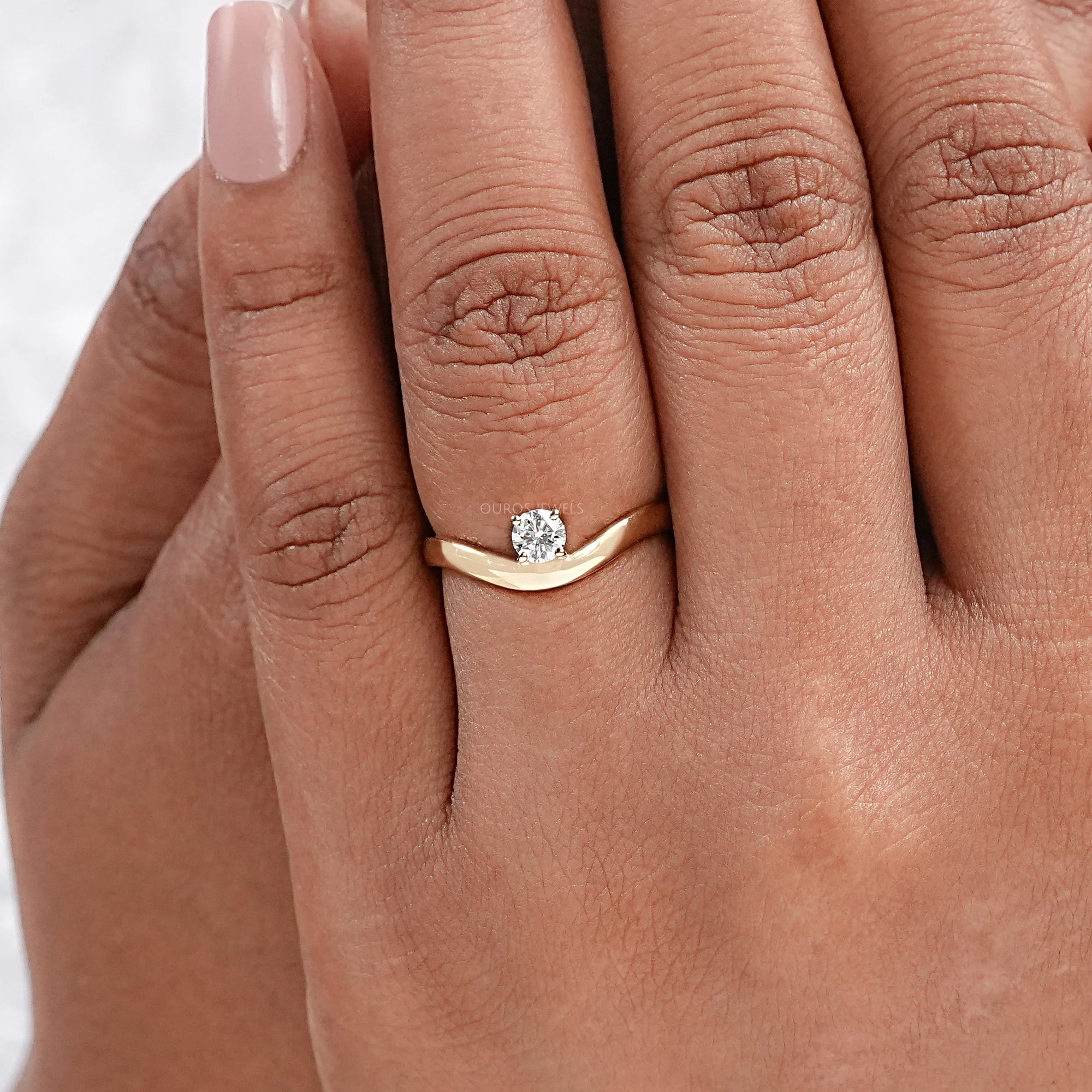 Round Cut Lab Grown Diamond Curved Solitaire Ring Rings