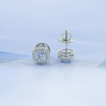 Ohrstecker mit ovalem Saphir-Edelstein