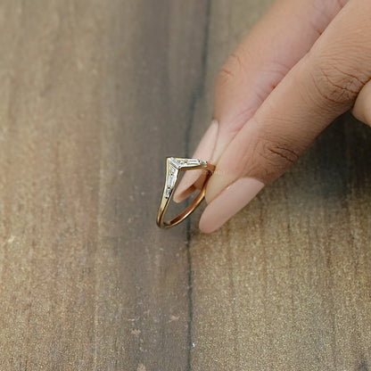 Tappered Baguette And Round Diamond Curved Band