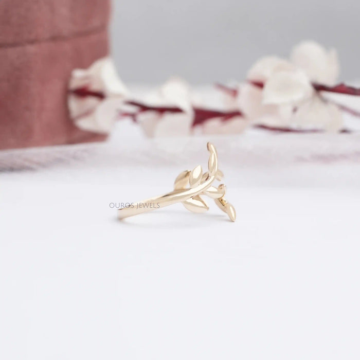 Olive Yellow Gold Leaf Bypass Ring Rings