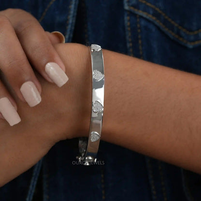Heart Shape Round Cut Lab Grown Diamond Bangle