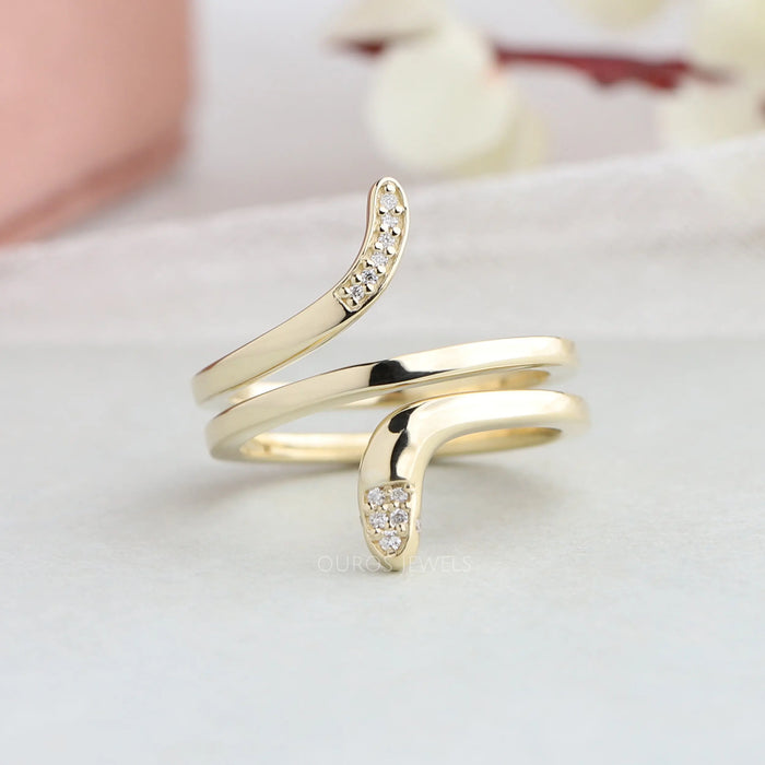 Snake Shape Gold Round Diamond Ring Rings